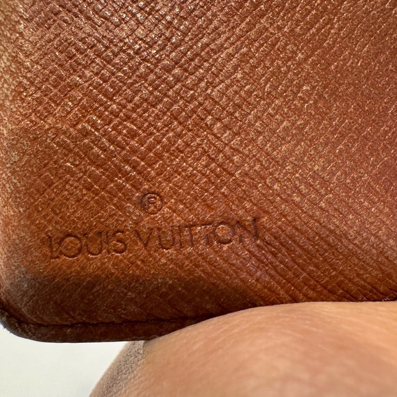 Authentic Louis Vuitton men’s wallet - Picture 9 of 12